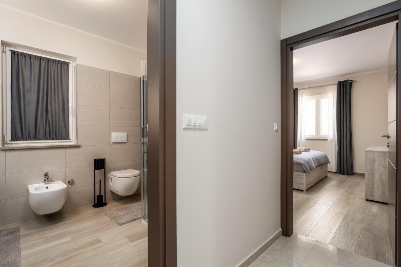 Holiday House Leana Pazin Zewnętrze zdjęcie