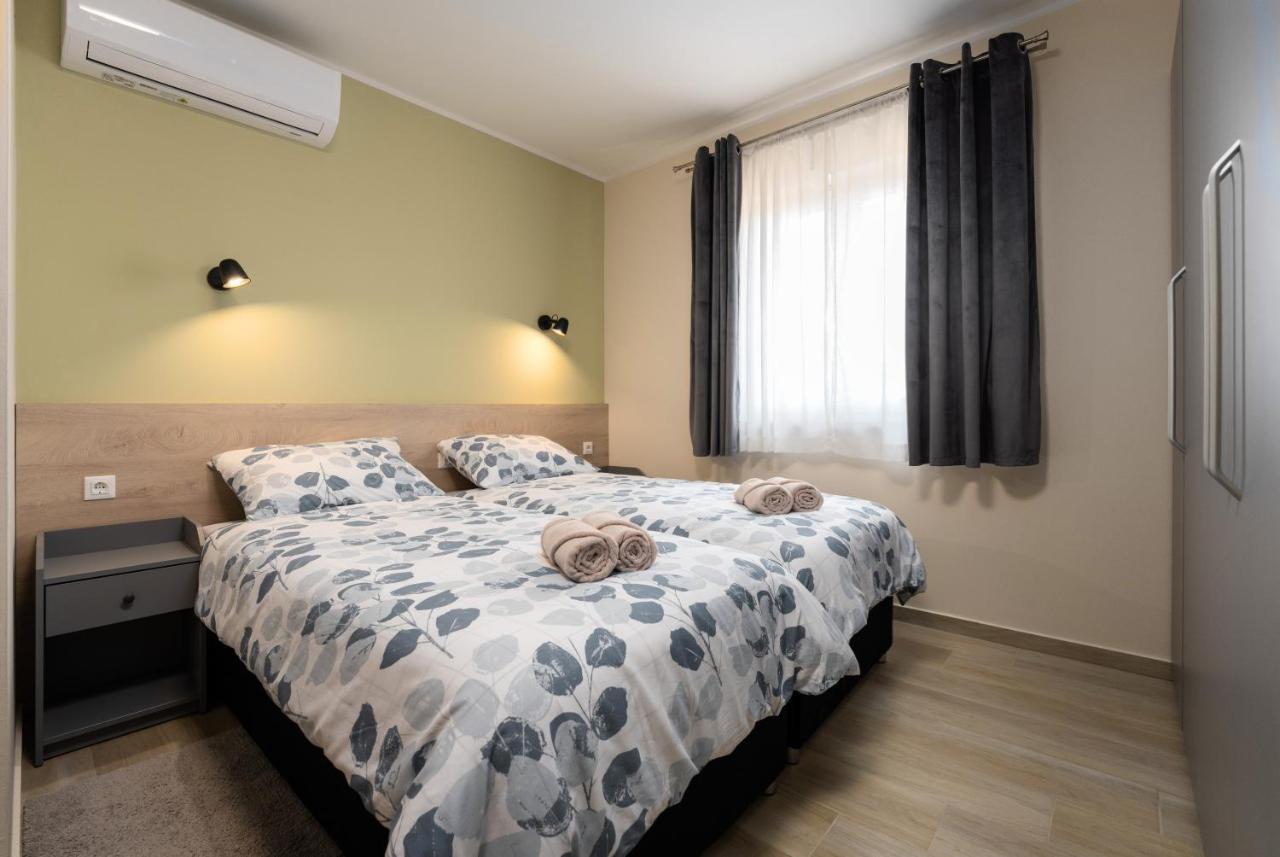 Holiday House Leana Pazin Zewnętrze zdjęcie