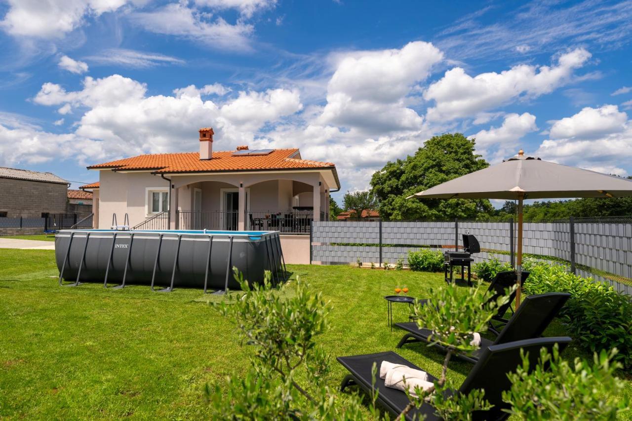 Holiday House Leana Pazin Zewnętrze zdjęcie